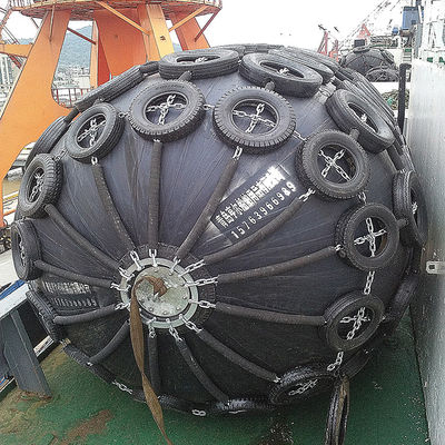 Quality OEM STS Ship Docking 4.5*9m Pneumatic Marine Fender Ship Technology factory