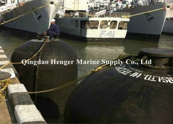 Quality Adjustable Balance Weight Maritime International Fenders , Eco Friendly Sea Guard Fenders factory