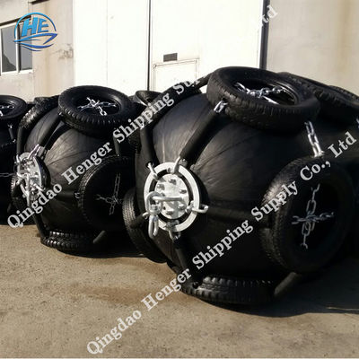Quality Good Air Tightness Dark Pneumatic Marine Fender For Container Vessels CCS factory