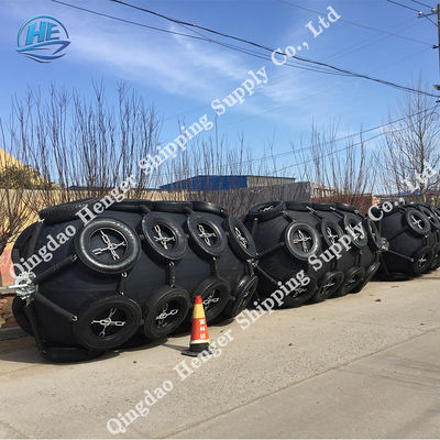 Quality 50KPa / 80Kpa ISO 17357 Marine Rubber Fender Yokohama Ship Buoy Fenders factory