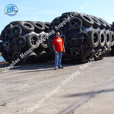 Quality Customized Size Pneumatic Rubber Fender / Pneumatic Boat Fender High Elasticity factory
