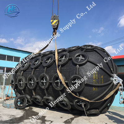 Quality Long Lifespan Boat Mooring Fenders Marine Boat Fenders With Chain Black Color factory