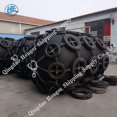 Quality Inflatable Floating Dock Fenders Pneumatic Marine Fender 80KPa / 0.05Mpa Black Color factory