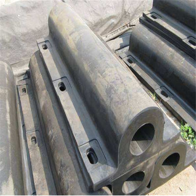 Quality H200 * L800 Marine Rubber Fender D Type Fender For Ship 2 Years Warranty factory