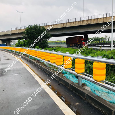 Quality Guardrail Anti Shock Spacing 0.5m Road Roller Barrier factory
