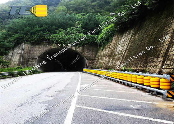 Quality Transportation Facilities Safety Roller Barrier Used For Road Protect factory