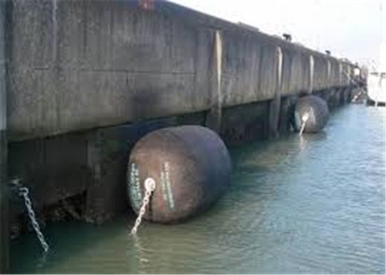 Quality Heavy Duty ISO17357 Certified Natural Rubber Pneumatic Rubber Fender for Marine Impact Protection factory