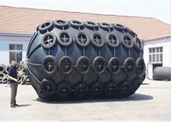 Quality Marine Diameter 4.5m 80kPa Pneumatic Rubber Fender factory