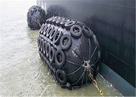 Quality Heavy Duty ISO17357 Certified Natural Rubber Pneumatic Rubber Fender for Marine Impact Protection factory