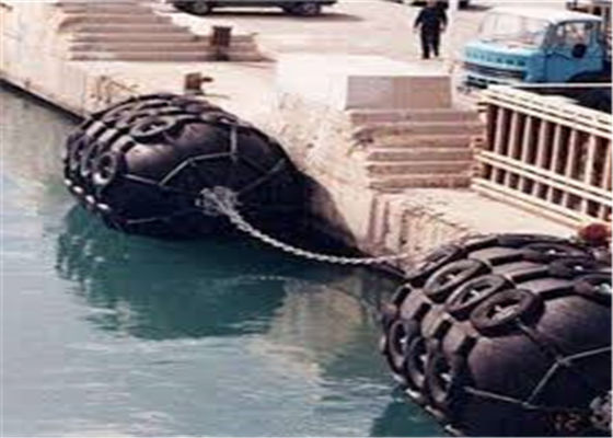 Quality 50kPa and 80kPa Boat Rubber Fender Protecting Vessel factory