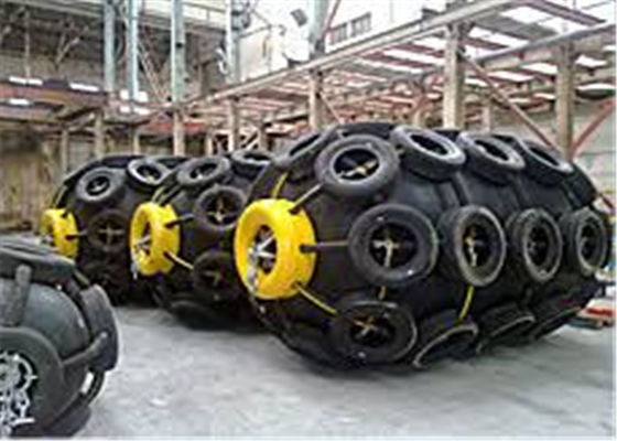 Quality Floating Inflatable Pneumatic Rubber Fender For Dock Berthing factory