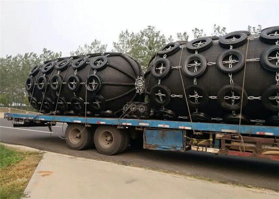 Quality Floating Inflatable Pneumatic Rubber Fender For Dock Berthing factory