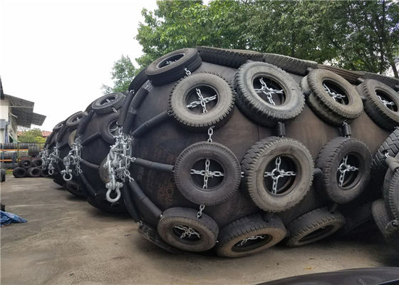 Quality 50kPa and 80kPa Boat Rubber Fender Protecting Vessel factory