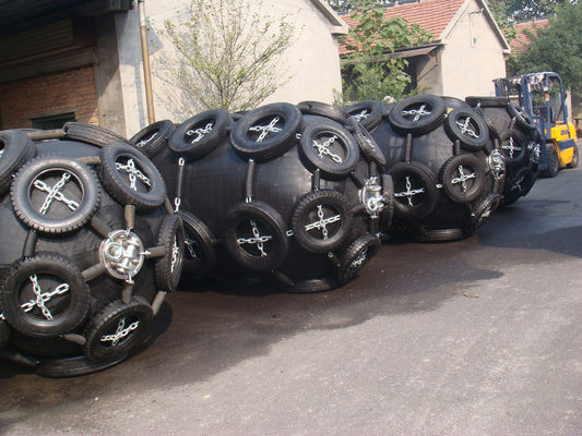 Quality Pneumatic Rubber Marine Dock Bumpers Fenders Anti Collision factory