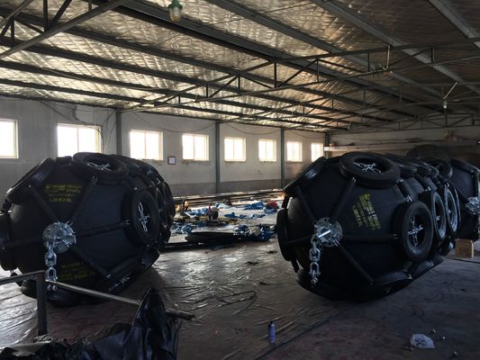 Quality Boat Strip Rubber Pneumatic Marine Fender Roller Marine Jetty Fenders factory