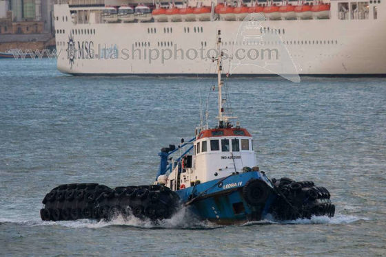 Quality 50kpa Submarine Sling Type Fender Yokohama Pneumatic Rubber Fender For Ship Berthing factory