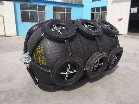 Quality Anti Explosion Inflatable Marine Rubber Fender For Boat Mooring Jetty factory