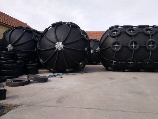Quality Rope Nets Floating Pneumatic Rubber Fenders Pneumatic Marine Fender d Type Fender factory