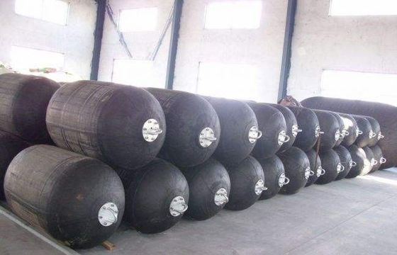 Quality Rope Nets Floating Pneumatic Rubber Fenders Pneumatic Marine Fender d Type Fender factory