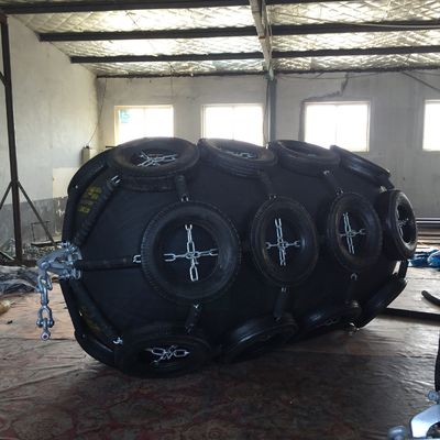Quality Yokohama Pneumatic Ribbed Fender marine Equipment Yokohama Pneumatic Rubber Fender factory