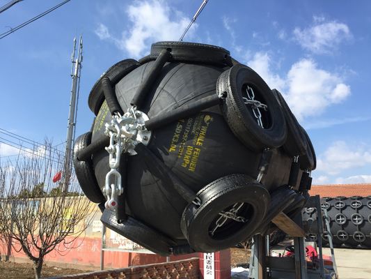 Quality Yokohama Pneumatic Ribbed Fender marine Equipment Yokohama Pneumatic Rubber Fender factory