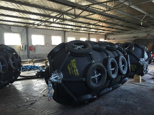 Quality Yokohama Pneumatic Ribbed Fender marine Equipment Yokohama Pneumatic Rubber Fender factory