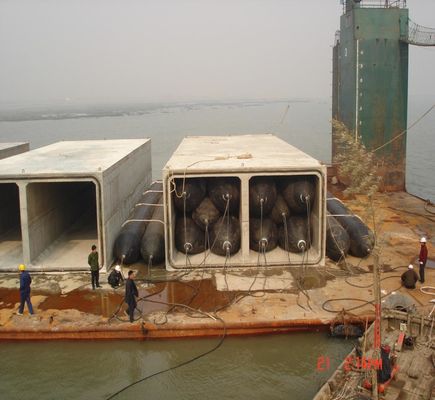 Quality Low Pressure Ship Launching Airbags Inflatable Marine Rubber Airbag factory