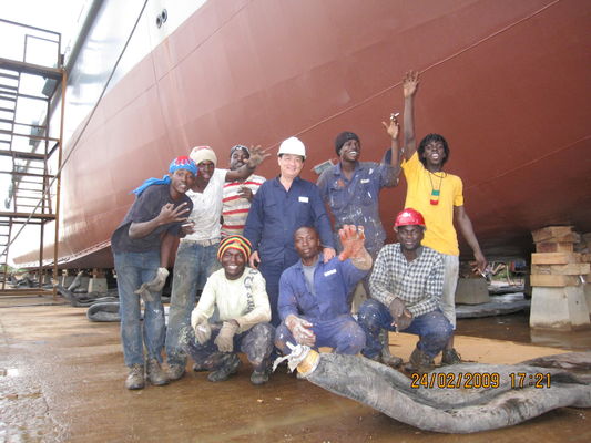 Quality D15*L20m 0.20Mpa Ship Launching Marine Airbags Optimized Layout factory