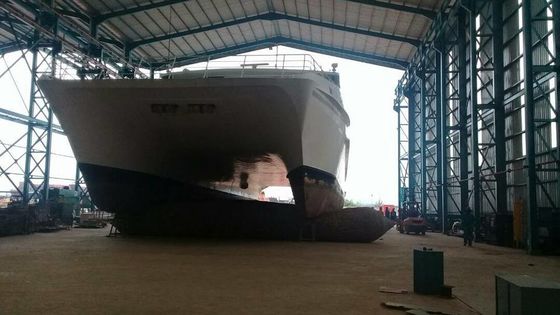 Quality Pneumatic Rubber Air Lifting Bag For Ship Launching factory