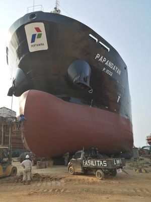 Quality Marine Rubber Ship Launching Airbags Dry Dock Launching Lifting Ship factory