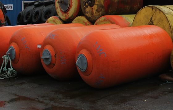 Quality Custom Manufacturing ISO 17357 Standard Foam Filled Fender 0.5 M~4.8 M Diameter For Marine Applications factory