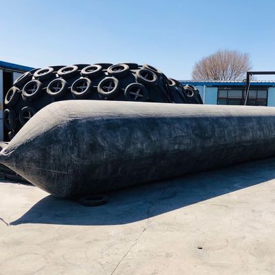 Quality ISO14409 Standard Marine Rubber Airbag Black Or Customized Marine Rubber Airbag Designed for Safe and Handling of Marine Vessels factory