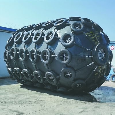Quality Marine 50Kpa Pneumatic Rubber Fender With Tyre factory