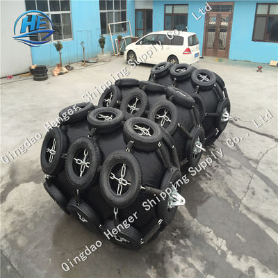 Quality 1.35*2.5m Hydro Pneumatic Fender Pneumatic Yokohama Rubber With Black Tyres Sheath Type factory