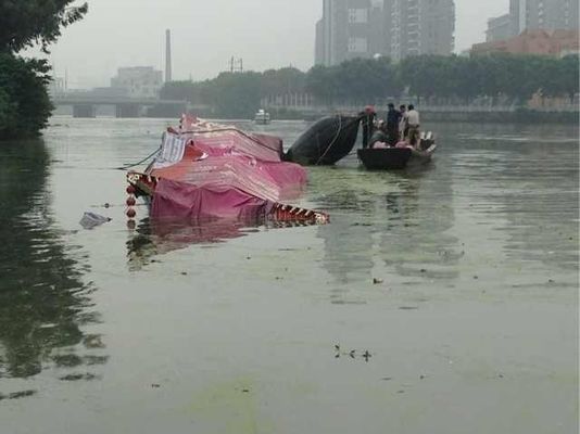 Quality Marine Inflatable Boat Hydro Pneumatic Fender Rubber Floating Boat Fender factory