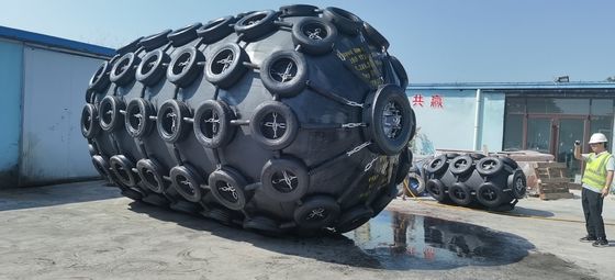 Quality Yokohama Type Pneumatic Rubber Fender Boat Marine Rubber Fender factory