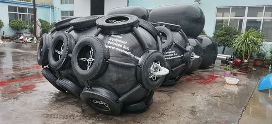 Quality Yokohama Type Pneumatic Rubber Fender Boat Marine Rubber Fender factory