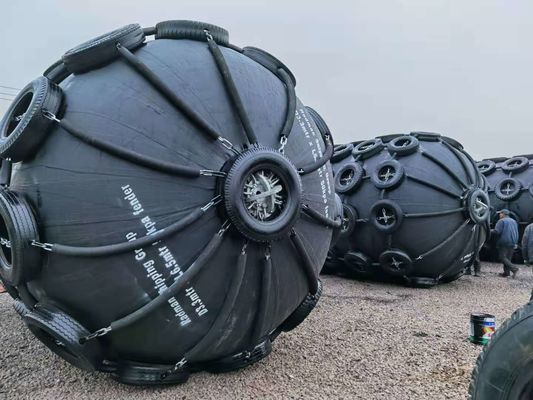 Quality ISO 17357 Pneumatic Rubber Fender / Yokohama Rubber Fender factory