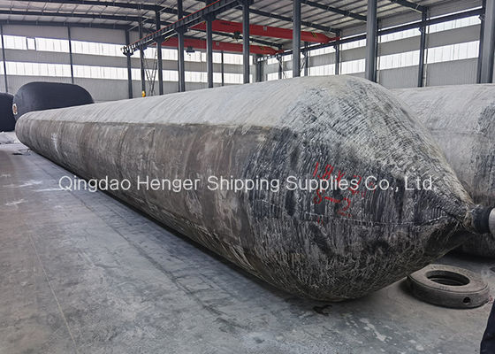 Quality Marine Rubber Fender With 50Kpa And 80Kpa Internal Pressure In Black With Yellow Stripes For Superior Shock Absorption factory